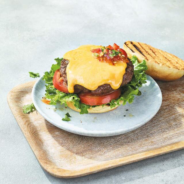 M&S Grill 4 Big Cheese Burger Melts thumbnail 3