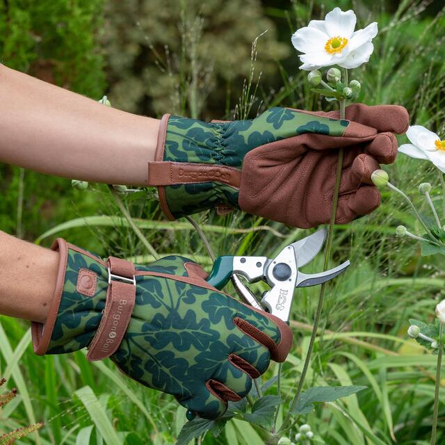 Burgon & Ball Oak Leaf Gloves, Moss, S-L thumbnail 3