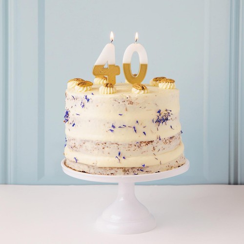 Talking Tables Number 0 Large Gold Candle thumbnail 3