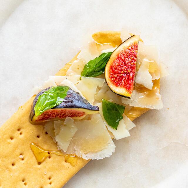 Crosta & Mollica Classic Linguette Flatbreads thumbnail 2