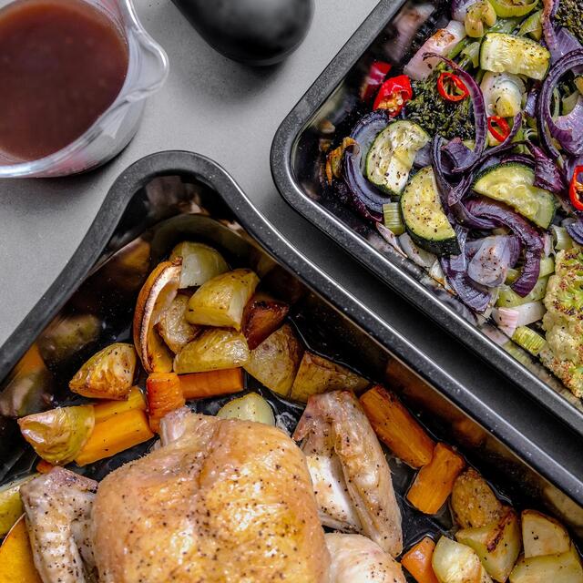 Tala Non-stick Large Roaster with Pouring lip thumbnail 5