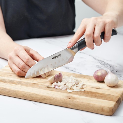Zyliss Comfort Pro Mini Santoku Knife (13cm) thumbnail 3