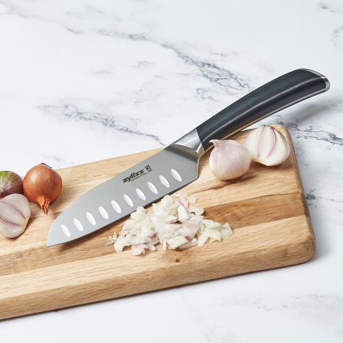 Zyliss Comfort Pro Mini Santoku Knife (13cm) thumbnail 4