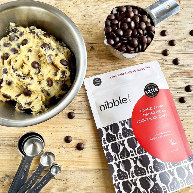 Nibble Simply Divinely Dark Madagascan Chocolate Chips thumbnail 3