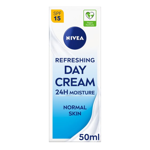 NIVEA Day Cream Face Moisturiser for Normal Skin SPF15 thumbnail 2
