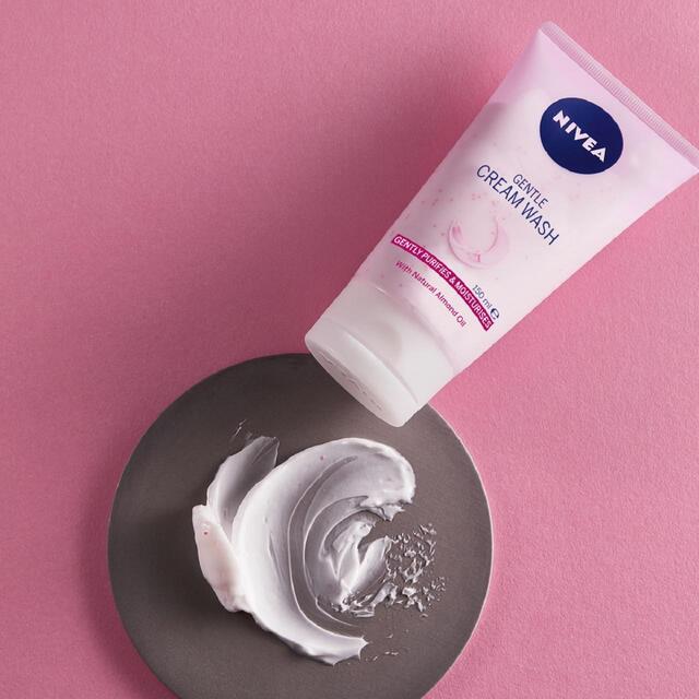 NIVEA Gentle Cream Face Wash for Dry Skin thumbnail 3