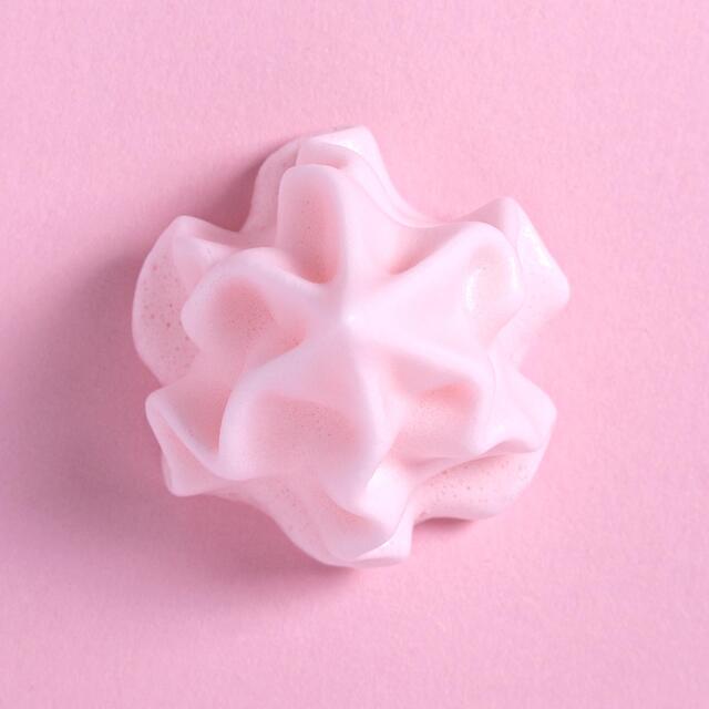 Skinny Tan Strawberry Gradual Tanning Whip thumbnail 4