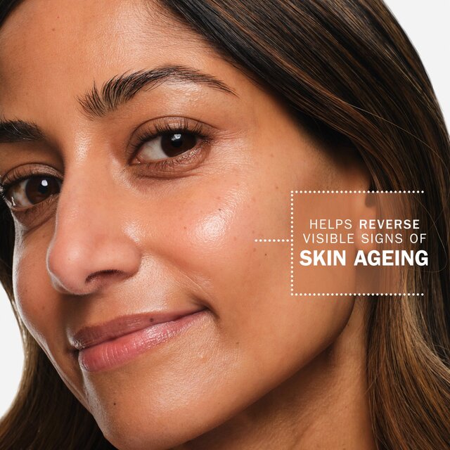 Olay Retinol Max Facial Moisturiser thumbnail 3