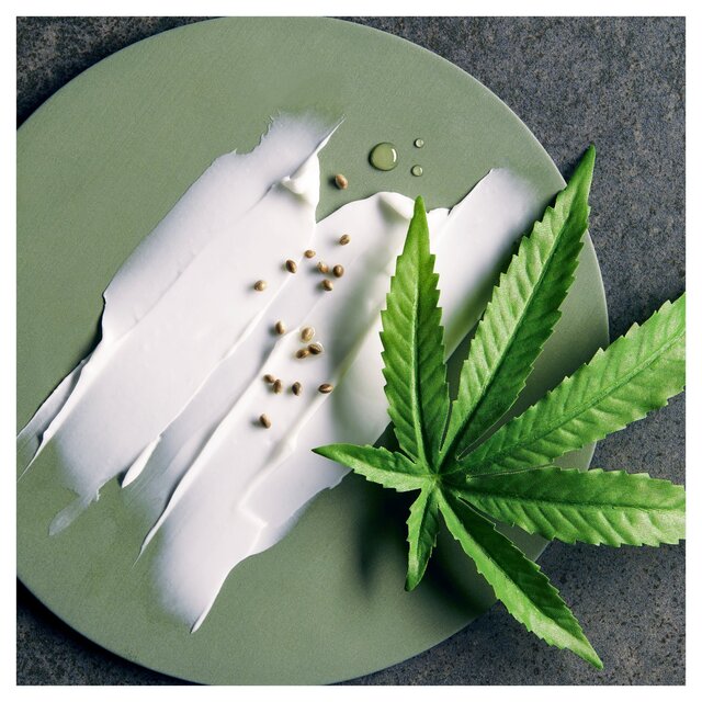 NIVEA MEN Sensitive Pro Ultra Calming Moisturiser with Hemp Oil thumbnail 3