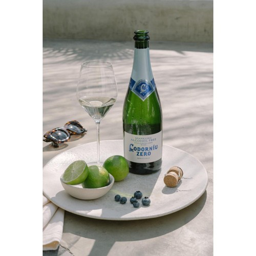 Codorniu Zero Sparkling Alcohol Free Wine thumbnail 2