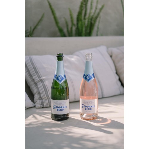 Codorniu Zero Sparkling Alcohol Free Wine thumbnail 3