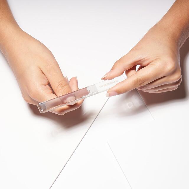 Tweezerman Glass Manicure Set thumbnail 4