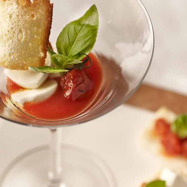 Italianavera Sciue' Sciue' Tomato & Basil Pasta Sauce thumbnail 2