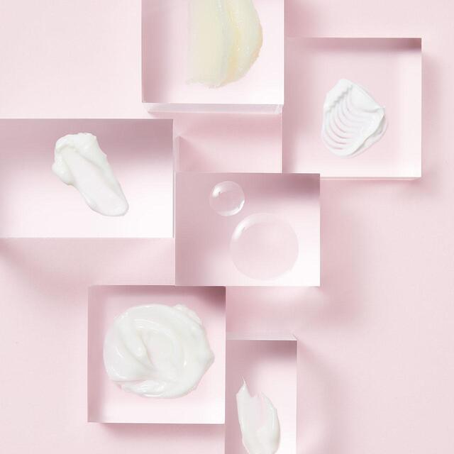 M&S Formula Neck And Dec Cream thumbnail 2