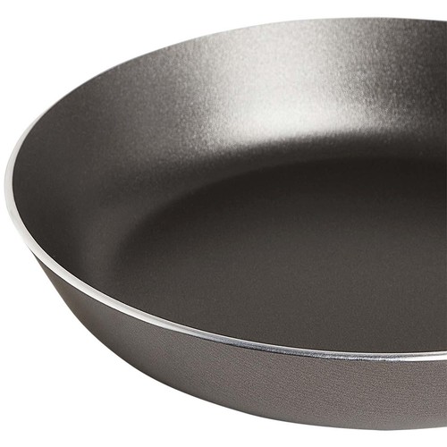 M&S 2 Piece Aluminium Frying Pan Set thumbnail 3