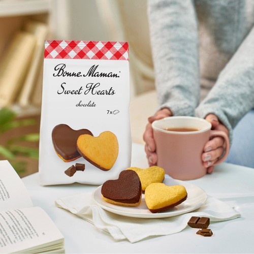 Bonne Maman Sweet Hearts Chocolate Coated thumbnail 3