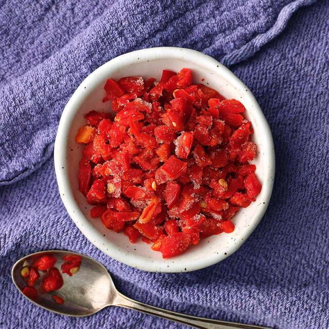 Ocado Frozen Chopped Red Chilli thumbnail 3