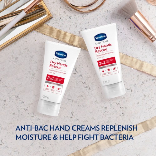 Vaseline Day In, Day Out Essentials Beauty Bag thumbnail 2