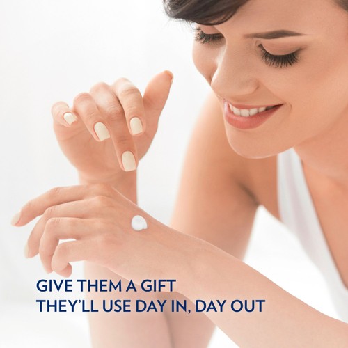 Vaseline Day In, Day Out Essentials Beauty Bag thumbnail 4