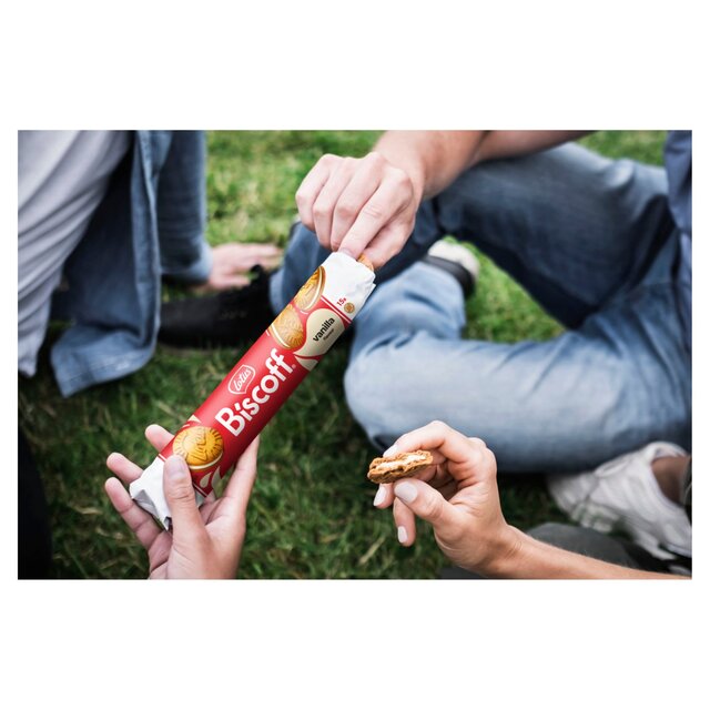 Lotus Biscoff Sandwich Vanilla Cream thumbnail 2