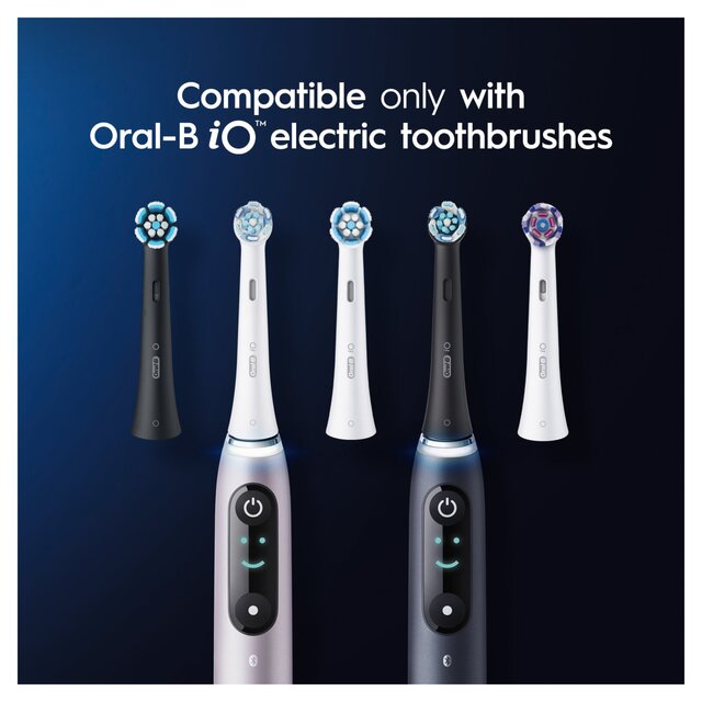 Oral-B iO Ultimate Clean White Electric Toothbrush Heads thumbnail 5