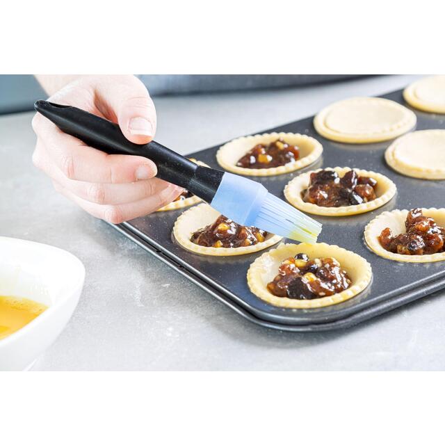 KitchenCraft Silicone Pastry/Basting Brush thumbnail 5