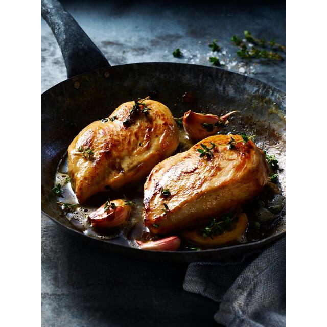 M&S Oakham Gold Chicken Breast Fillets thumbnail 2