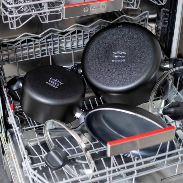 GreenPan Memphis Ceramic Non-Stick 28 cm/4.2 Litre Saute Pan thumbnail 4