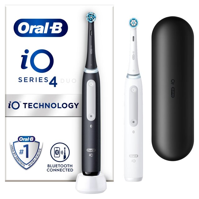 Oral-B iO4 Black & White Electric Toothbrush Duo Pack + Travel Case