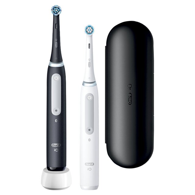 Oral-B iO4 Black & White Electric Toothbrush Duo Pack + Travel Case thumbnail 2