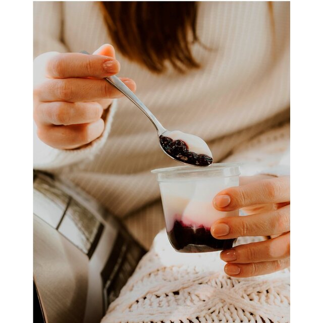Bonne Maman Blueberry Yoghurt thumbnail 4