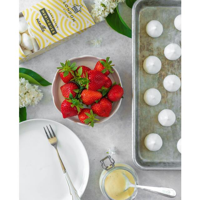 London Apron Vanilla Plant Based Meringues thumbnail 3