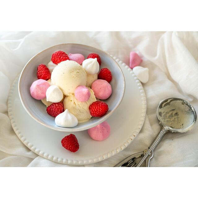 London Apron Raspberry Plant Based Meringues thumbnail 4
