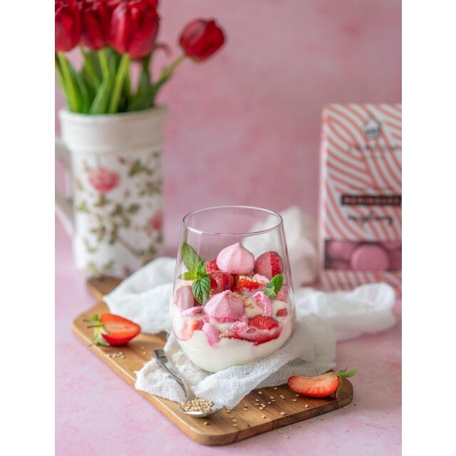 London Apron Raspberry Plant Based Meringues thumbnail 6