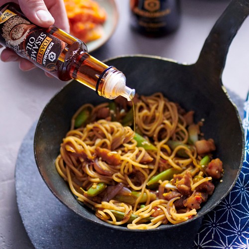 Kikkoman Japanese Toasted Sesame Oil for Seasoning & Dressings thumbnail 3