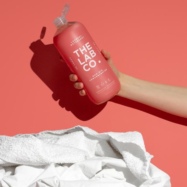 The Lab Co. Non Bio Laundry Detergent Energising Scent 40 Washes thumbnail 2