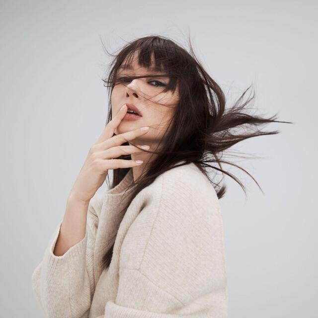 Percy & Reed Time To Shine Mirror Mirror Shine Serum thumbnail 5