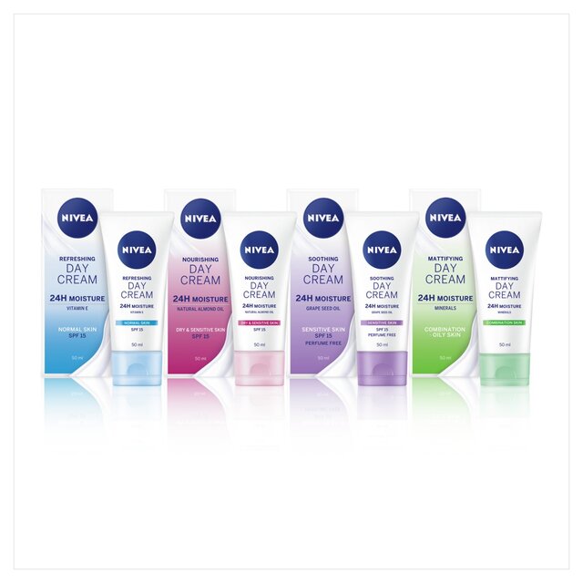 NIVEA Day Cream Face Moisturiser for Combination Skin thumbnail 7