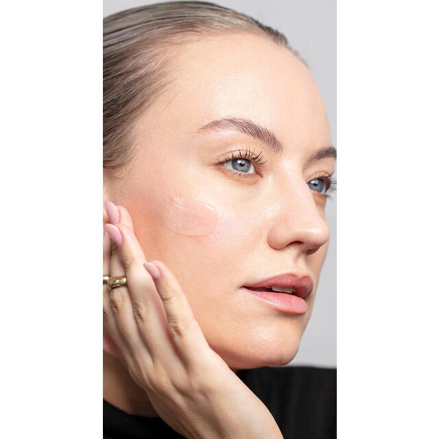 Antipodes Baptise H2O Ultra-Hydrating Water Gel thumbnail 4