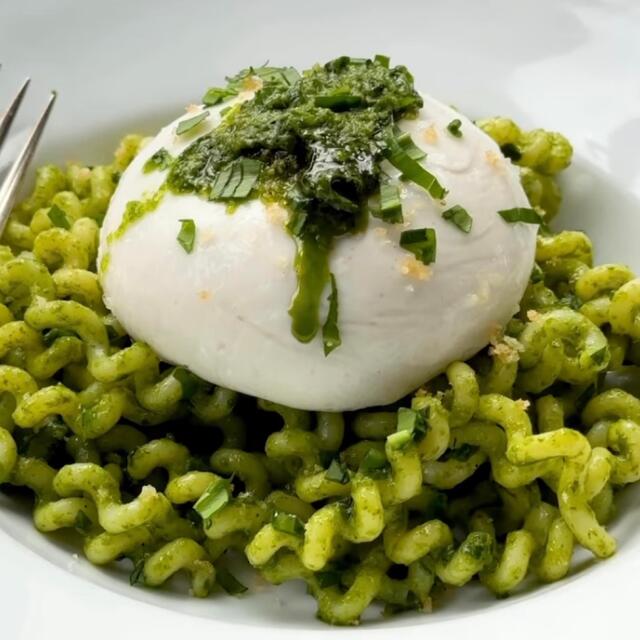 JULIENNE BRUNO Burrella thumbnail 2