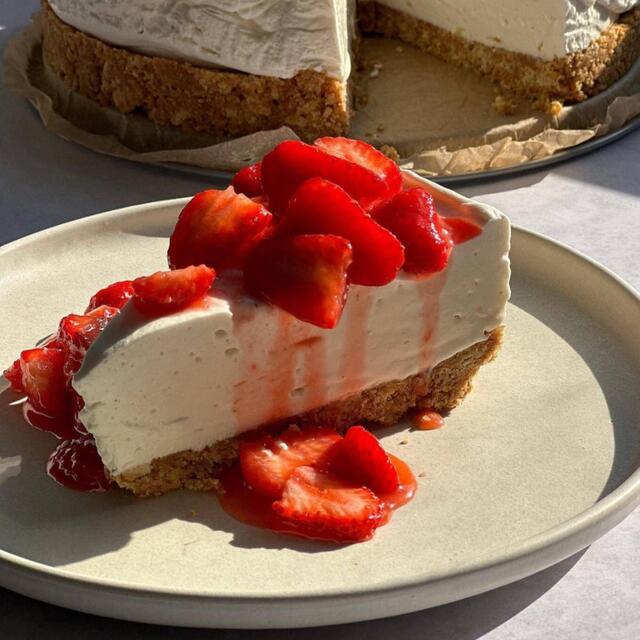 JULIENNE BRUNO Crematta thumbnail 2