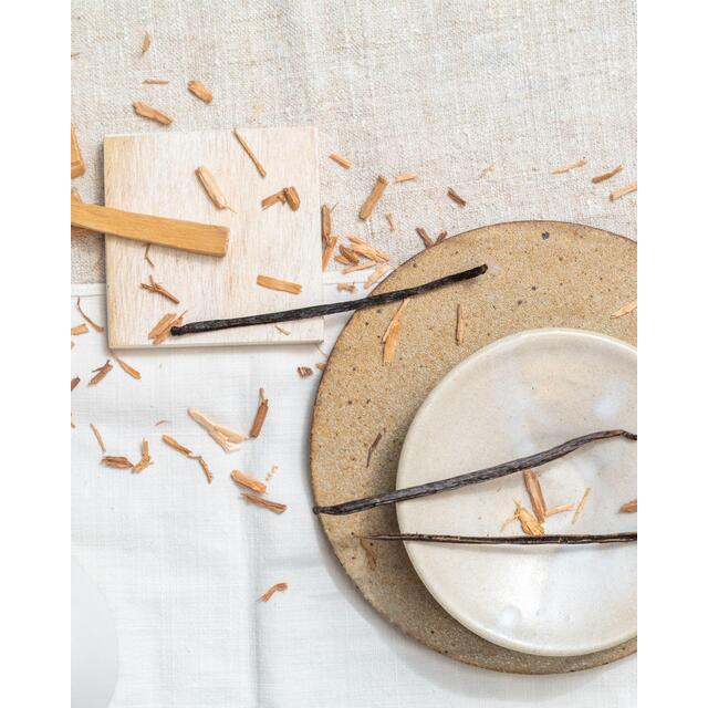 Clothes Doctor Knitwear Mist - Cedarwood & Vanilla thumbnail 3