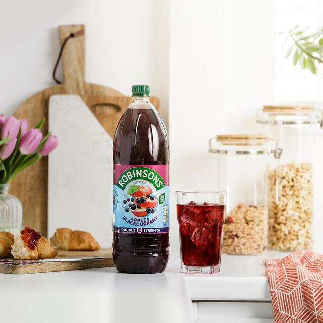 Robinsons Double Strength Apple & Blackcurrant Squash thumbnail 3