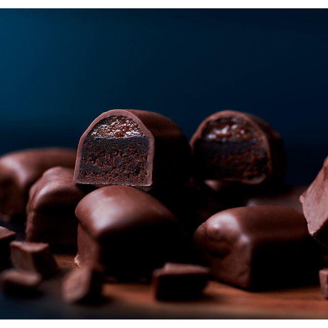 Mr Kipling Signature Double Choc Brownie Bites thumbnail 7