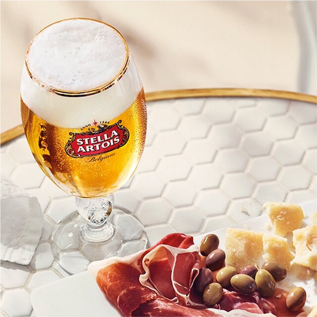 Stella Artois Bottles thumbnail 2