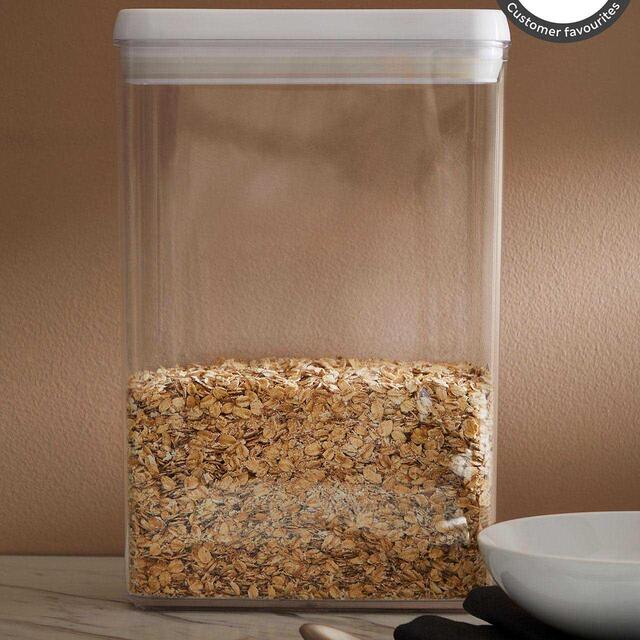 M&S Collection 4.4L Rectangular Flip-Tight Food Storage 'One Size White Mix thumbnail 2