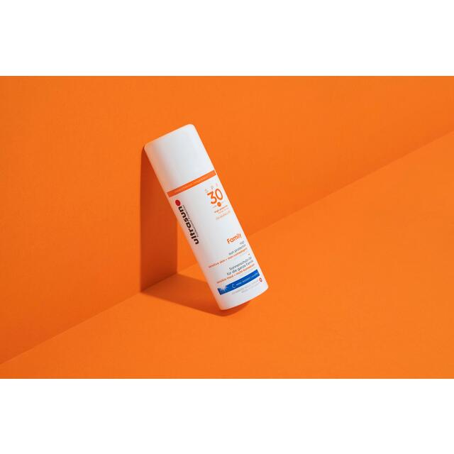 Ultrasun SPF 30 Family Sunscreen thumbnail 4
