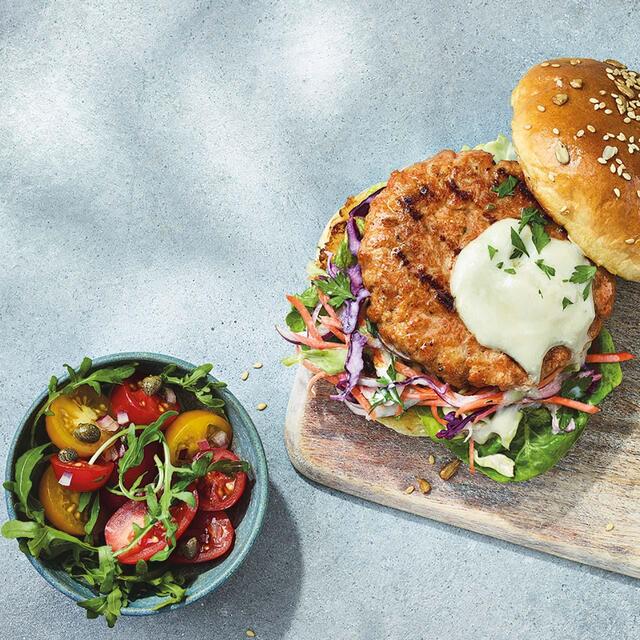 M&S 2 Buffalo Chicken Burgers thumbnail 3