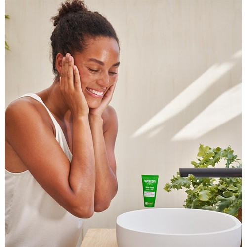 Weleda Skin Food Cleansing Balm Hydrating Face Cleanser Natural Derma thumbnail 6