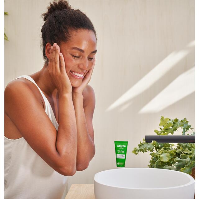 Weleda Skin Food Cleansing Balm Hydrating Face Cleanser Natural Derma thumbnail 6